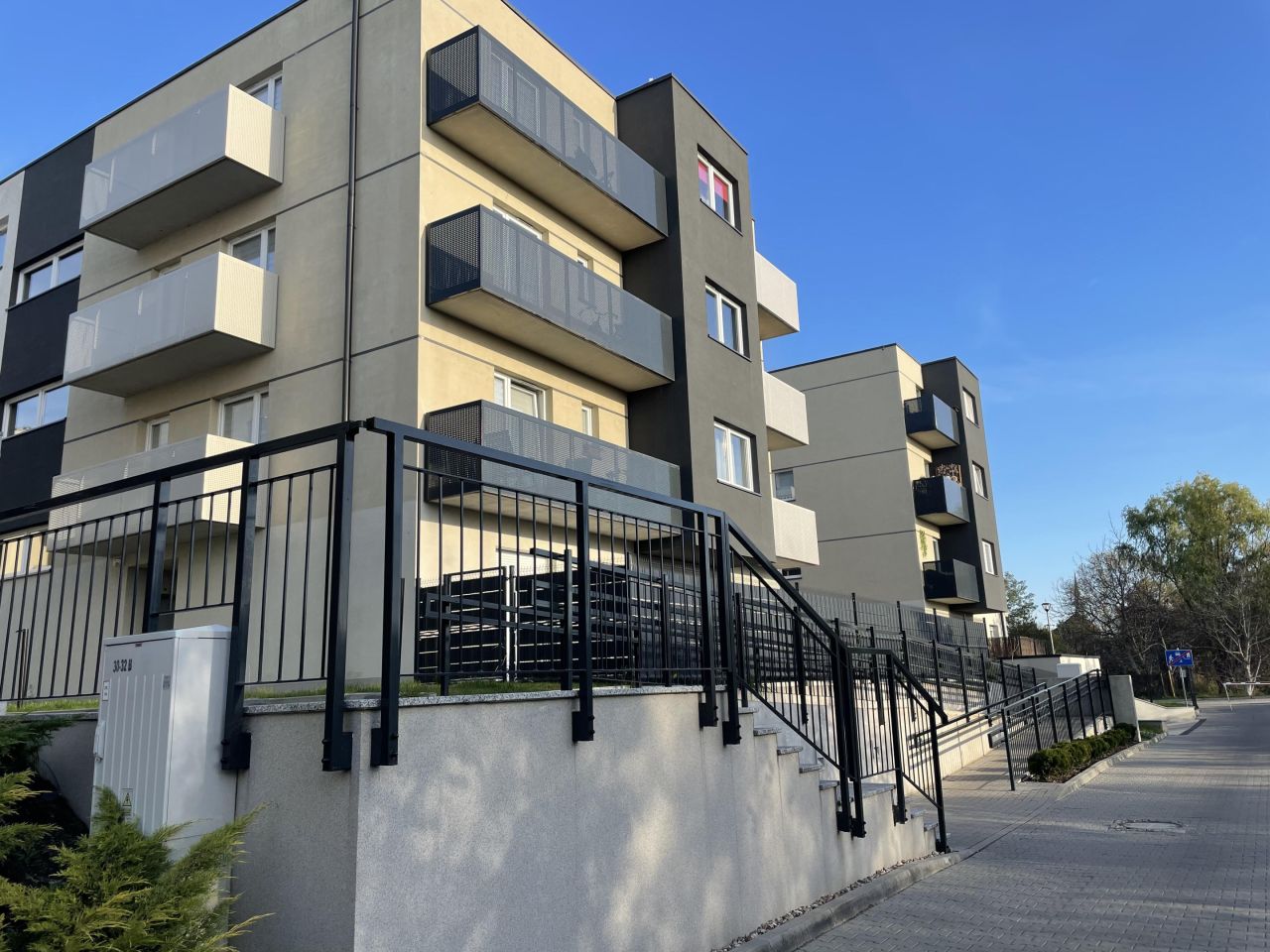 Mieszkanie 3-pokojowe Wrocław Sołtysowice, ul. Redycka. Zdjęcie 1