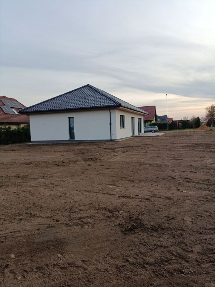 dom wolnostojący Łobez, ul. Piastów. Zdjęcie 7