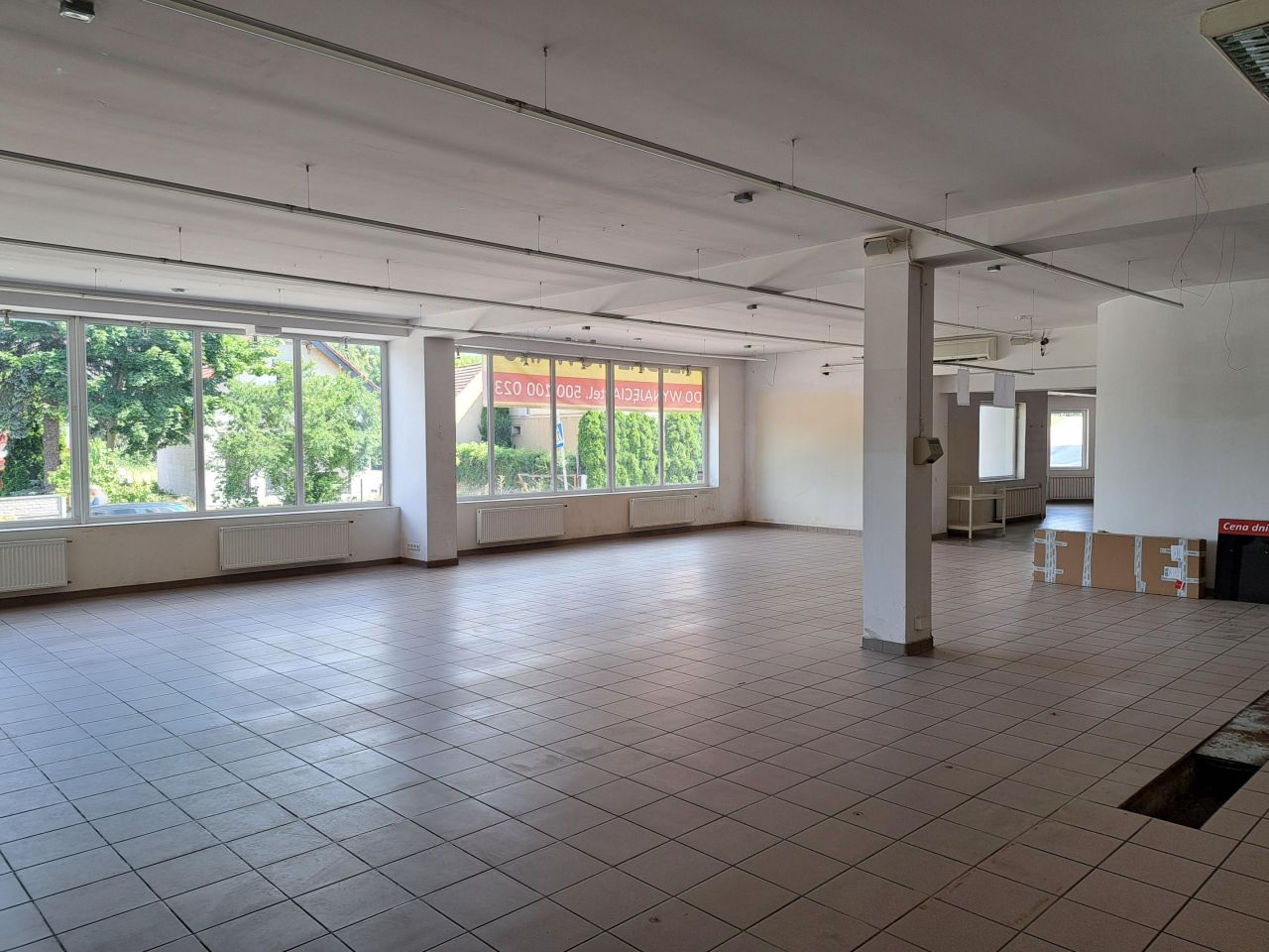 Lokal Oborniki Śląskie Centrum, ul. Marii Skłodowskiej-Curie. Zdjęcie 4