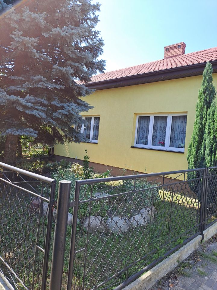 dom wolnostojący, 5 pokoi Rokotów. Zdjęcie 1