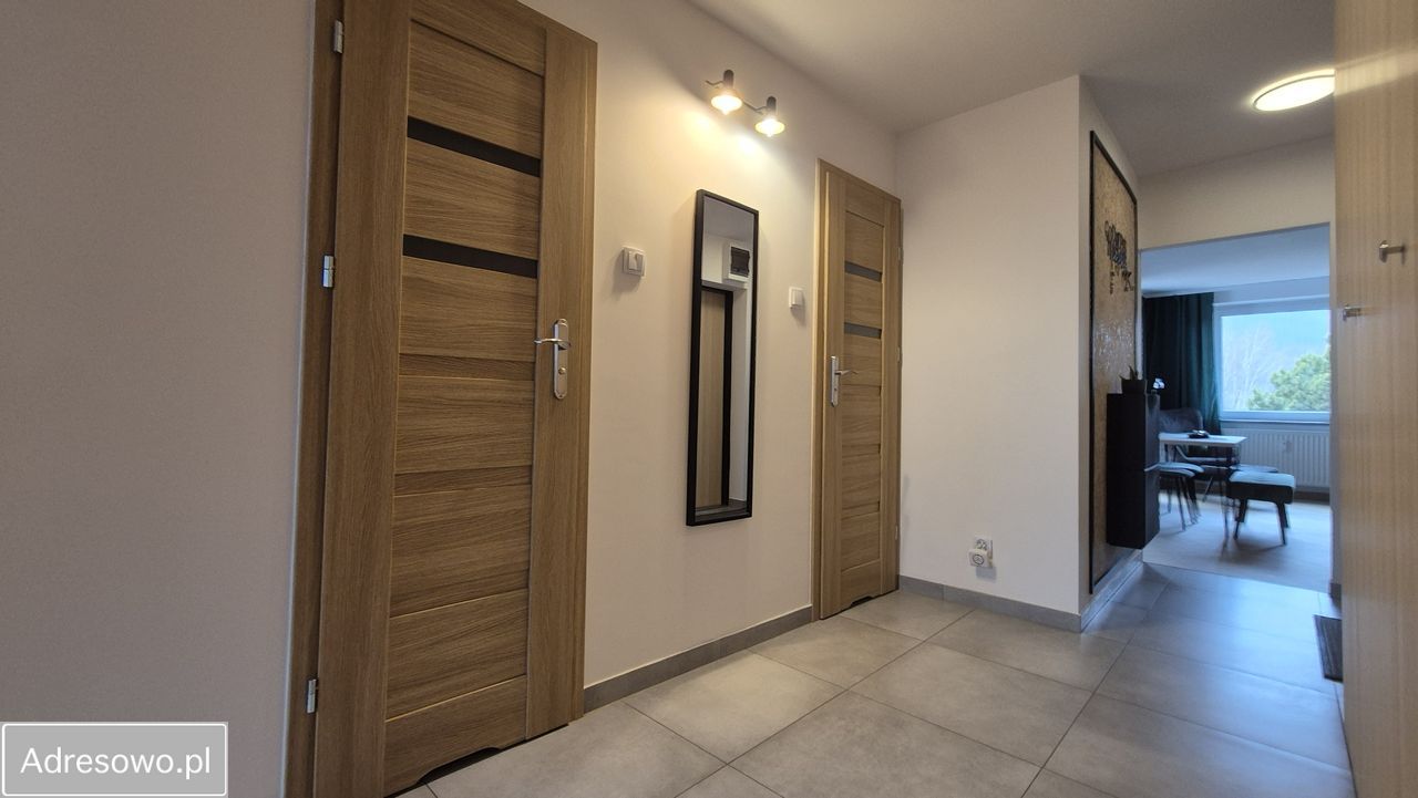 Mieszkanie 3-pokojowe Wałbrzych Biały Kamień. Zdjęcie 4