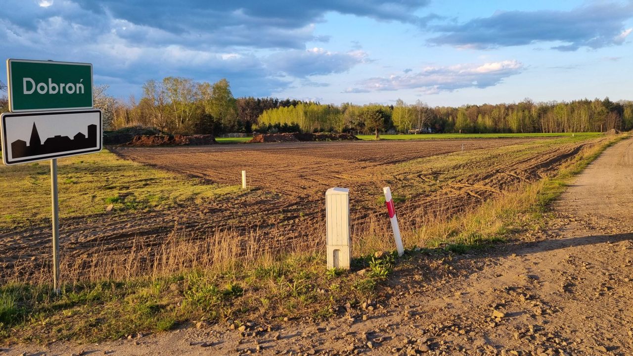 Działka budowlana Dobroń, ul. Szkolna