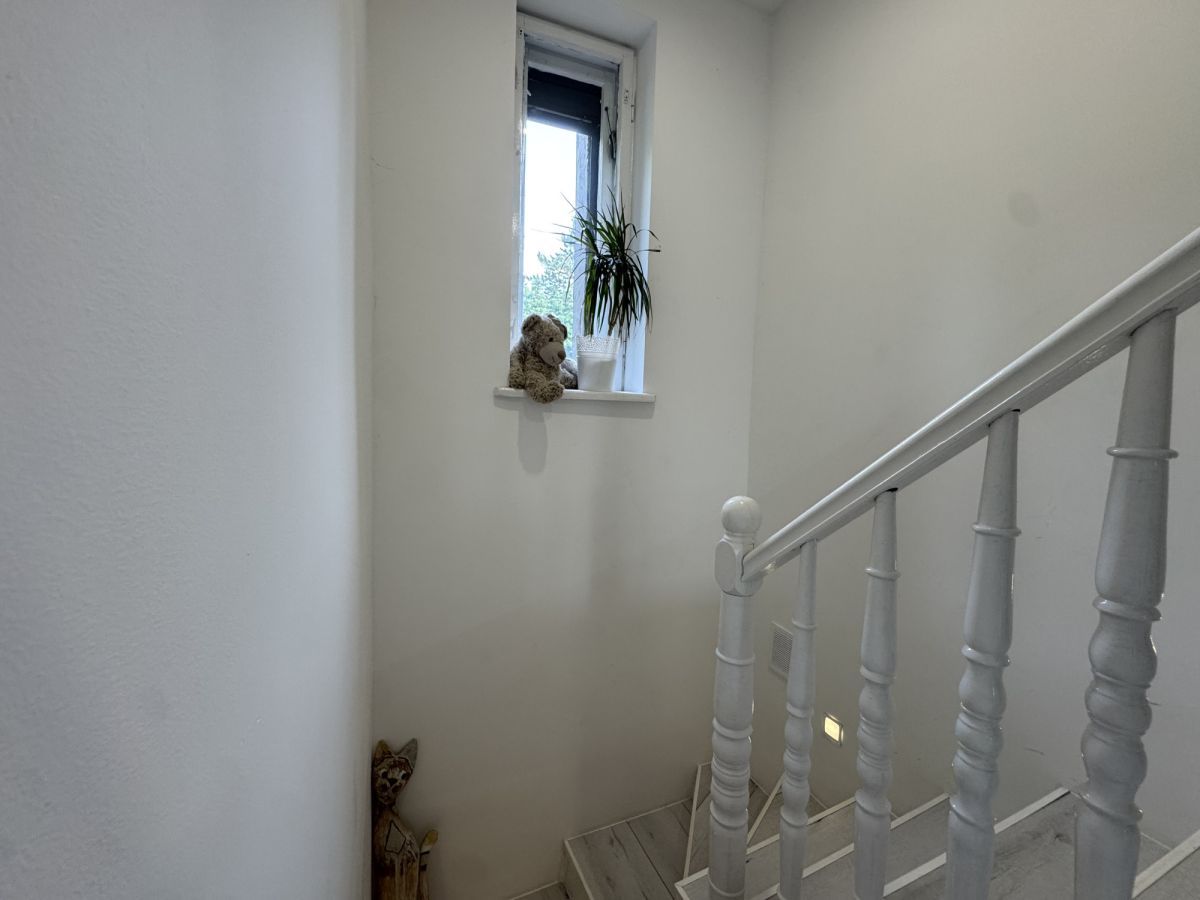 dom wolnostojący, 7 pokoi Jelenia Góra, ul. Adama Mickiewicza. Zdjęcie 5