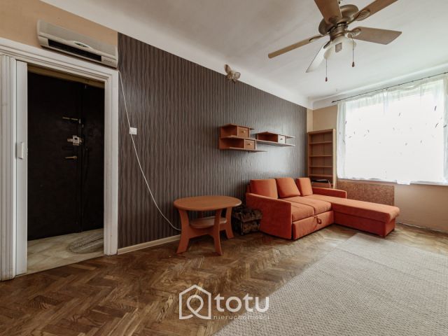 Mieszkanie 1-pokojowe Warszawa Włochy, ul. Czesława Kłosia. Zdjęcie 1