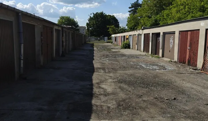 Garaż/miejsce parkingowe Legionowo, ul. Zegrzyńska