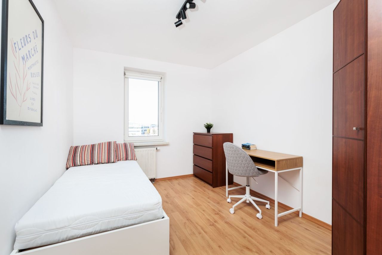 Mieszkanie 3-pokojowe Kraków Podgórze, ul. Czerwone Maki. Zdjęcie 4