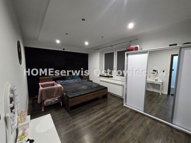 kamienica Ostrowiec Świętokrzyski Centrum, ul. Sławomira Czerwińskiego. Zdjęcie 2