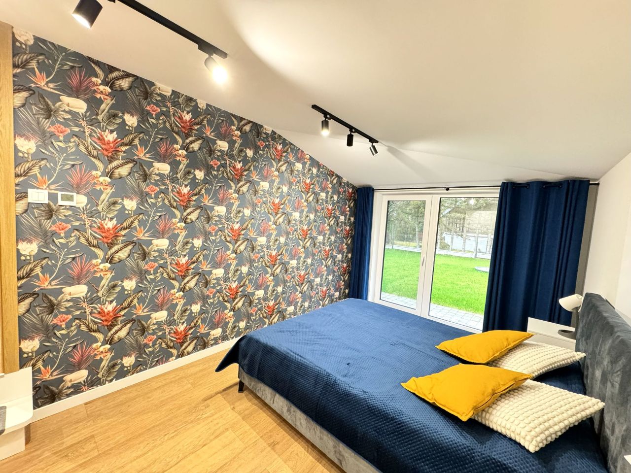 dom wolnostojący, 6 pokoi Królowy Most. Zdjęcie 4