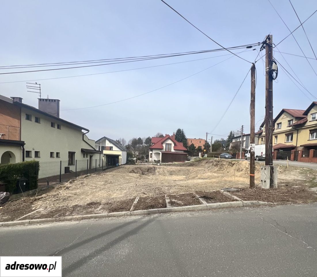 Działka na sprzedaż bez pośredników
Klimontów
Sosnowiec
