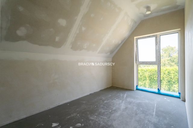 dom wolnostojący, 4 pokoje Ujazd. Zdjęcie 16