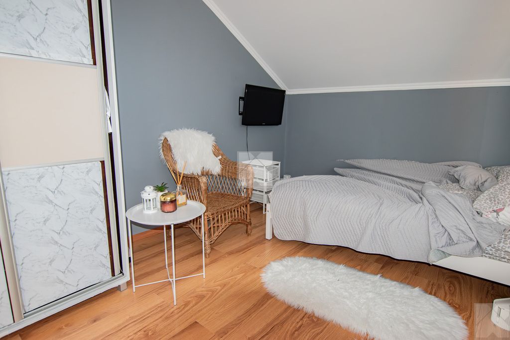 dom wolnostojący, 5 pokoi Skolin. Zdjęcie 8