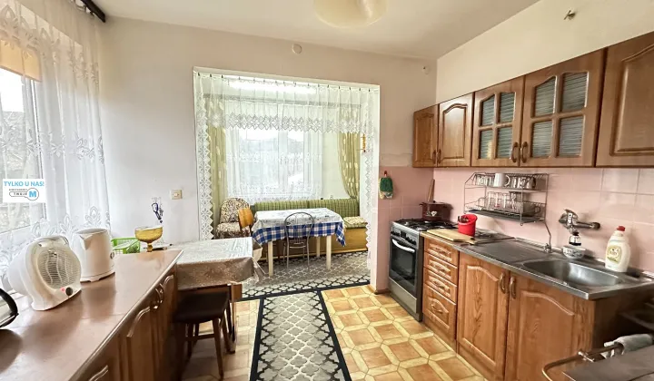 dom wolnostojący, 6 pokoi Przełaj