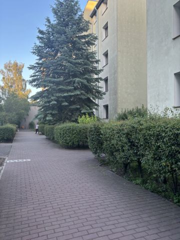 Mieszkanie 3-pokojowe Warszawa, ul. Ostrobramska. Zdjęcie 1