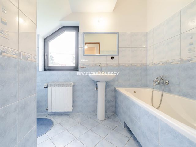 dom wolnostojący, 5 pokoi Krzyszkowice. Zdjęcie 17