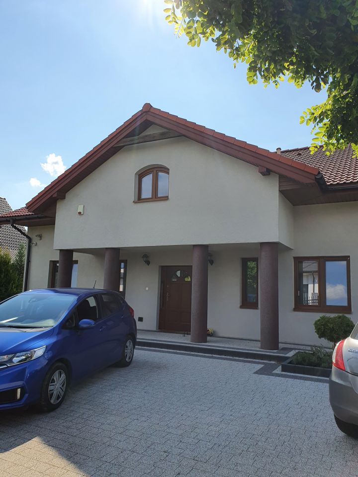 dom wolnostojący, 8 pokoi Błonie-Wieś, ul. Bieniewicka