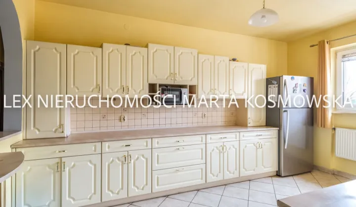 dom wolnostojący, 10 pokoi Raszyn