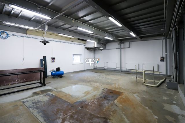 Hala/magazyn Kraków Bronowice. Zdjęcie 10