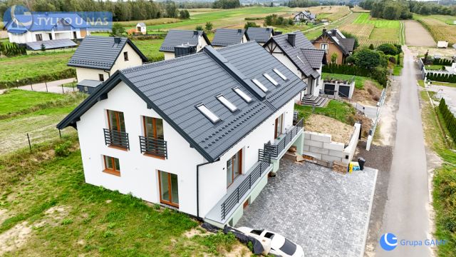 bliźniak, 4 pokoje Cholerzyn. Zdjęcie 10