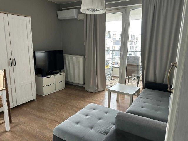 Mieszkanie 3-pokojowe Warszawa Targówek. Zdjęcie 1