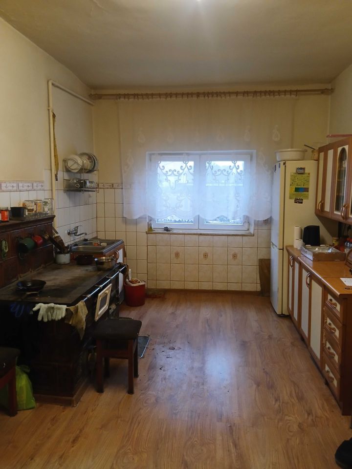 Mieszkanie 3-pokojowe Brody. Zdjęcie 3