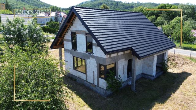 dom wolnostojący, 4 pokoje Jodłownik. Zdjęcie 1