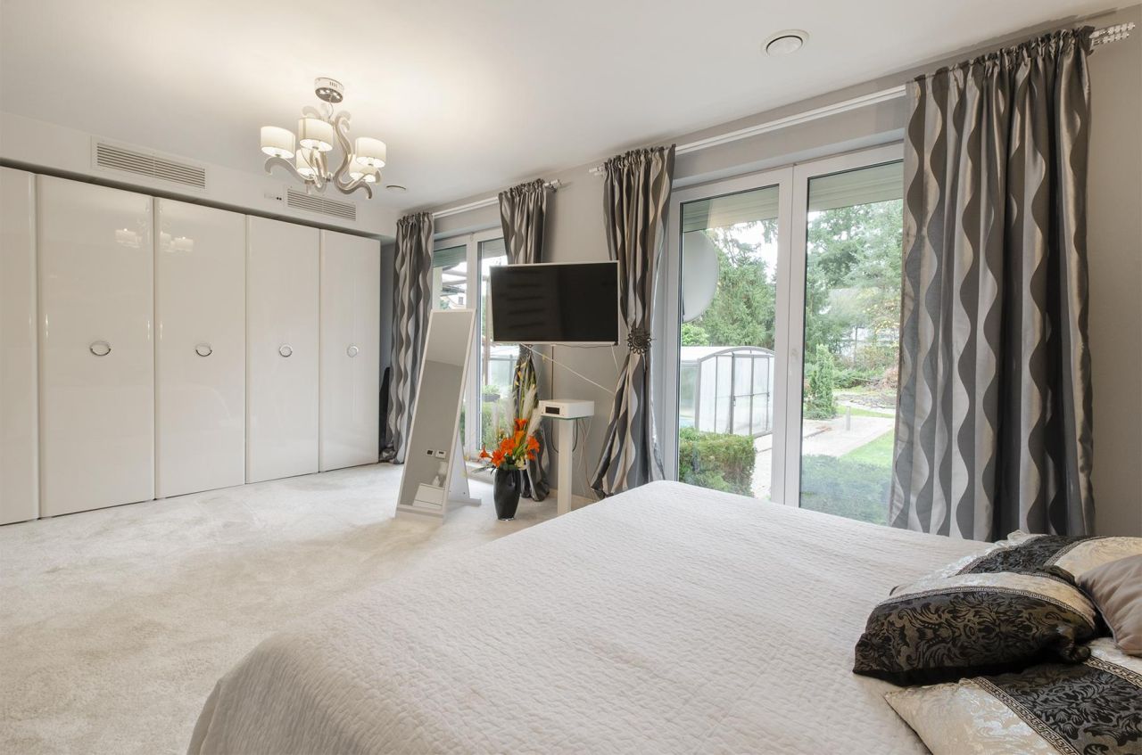 dom wolnostojący, 6 pokoi Milanówek, ul. Wielki Kąt. Zdjęcie 11