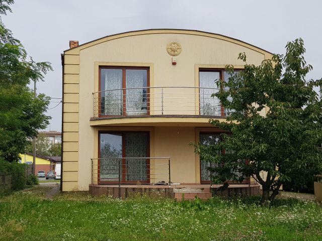 dom wolnostojący, 6 pokoi Marki, ul. ks. bp. Władysława Bandurskiego. Zdjęcie 1