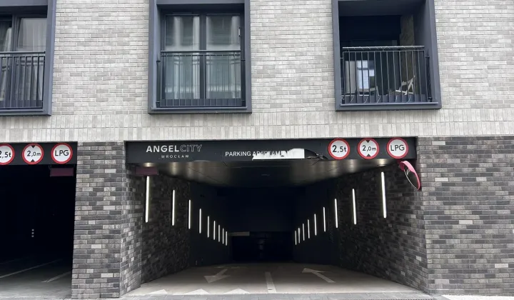 Garaż/miejsce parkingowe Wrocław Krzyki, ul. Walońska