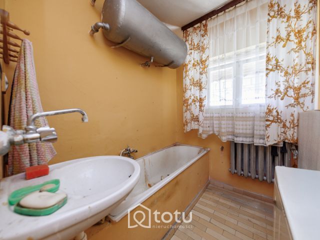 dom wolnostojący, 6 pokoi Mamino. Zdjęcie 15