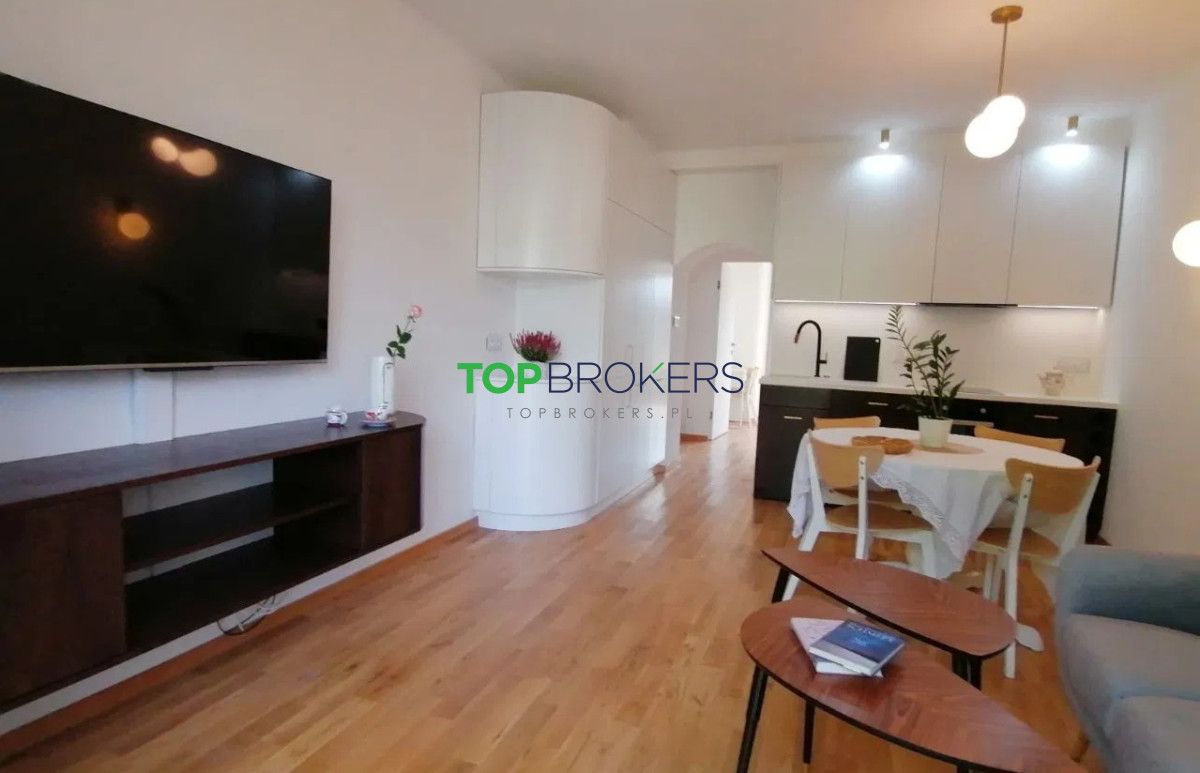 Mieszkanie 3-pokojowe Warszawa Śródmieście, ul. Orla. Zdjęcie 2