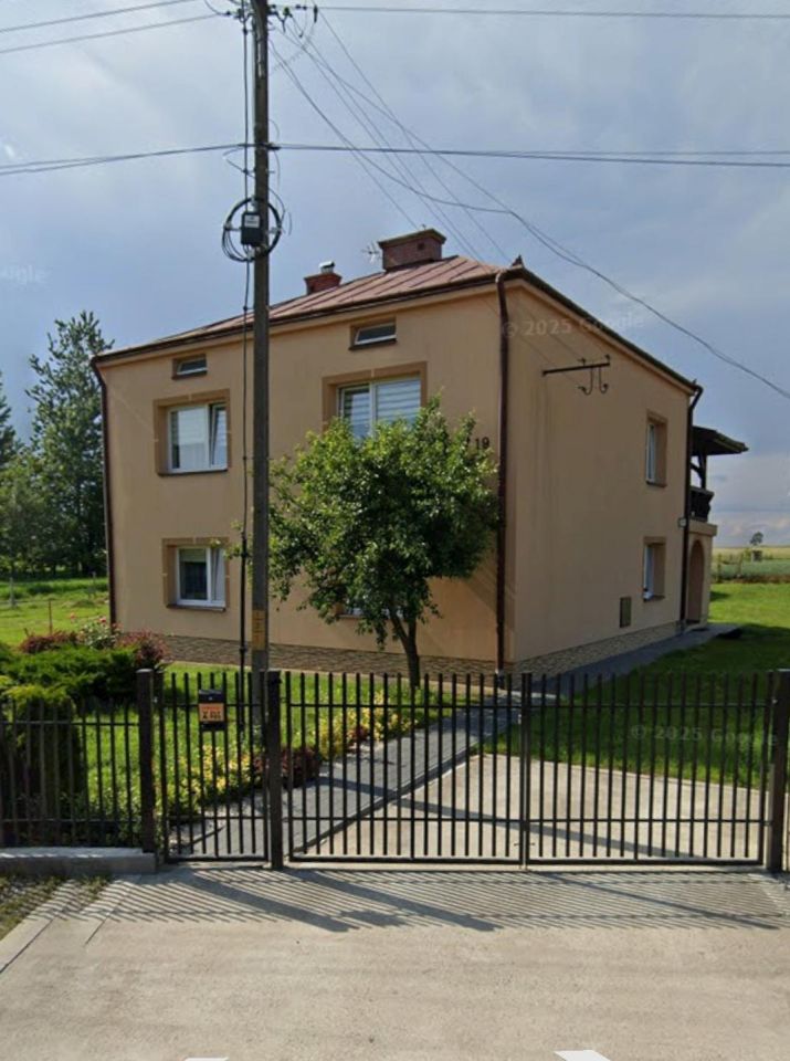 dom wolnostojący, 5 pokoi Laszki Podstaw. Zdjęcie 1