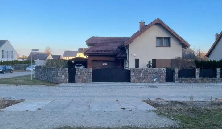 dom wolnostojący, 4 pokoje Reda Ciechocino, ul. Rajdowa