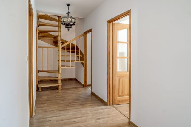 bliźniak, 6 pokoi Warszawa Wilanów, ul. Nad Wilanówką. Zdjęcie 12