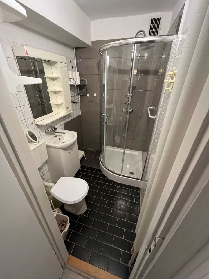 Mieszkanie 2-pokojowe Dzierżoniów, os. Kolorowe. Zdjęcie 4