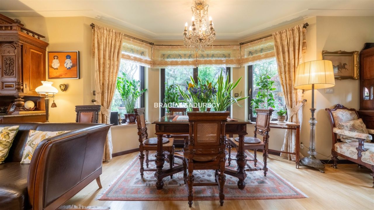 dom wolnostojący, 6 pokoi Bibice, ul. Kwiaty Polne. Zdjęcie 29