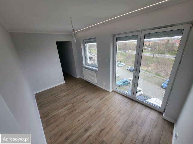 Mieszkanie 3-pokojowe Wrocław Złotniki, ul. Opoczyńska. Zdjęcie 1