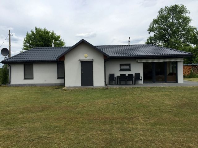 dom wolnostojący, 3 pokoje Baranów. Zdjęcie 1