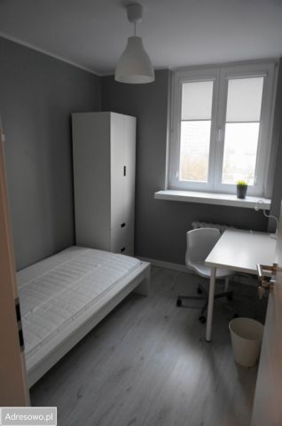 Pokój Warszawa Śródmieście, ul. Prosta. Zdjęcie 1