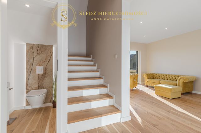 bliźniak, 4 pokoje Chróstnik. Zdjęcie 7