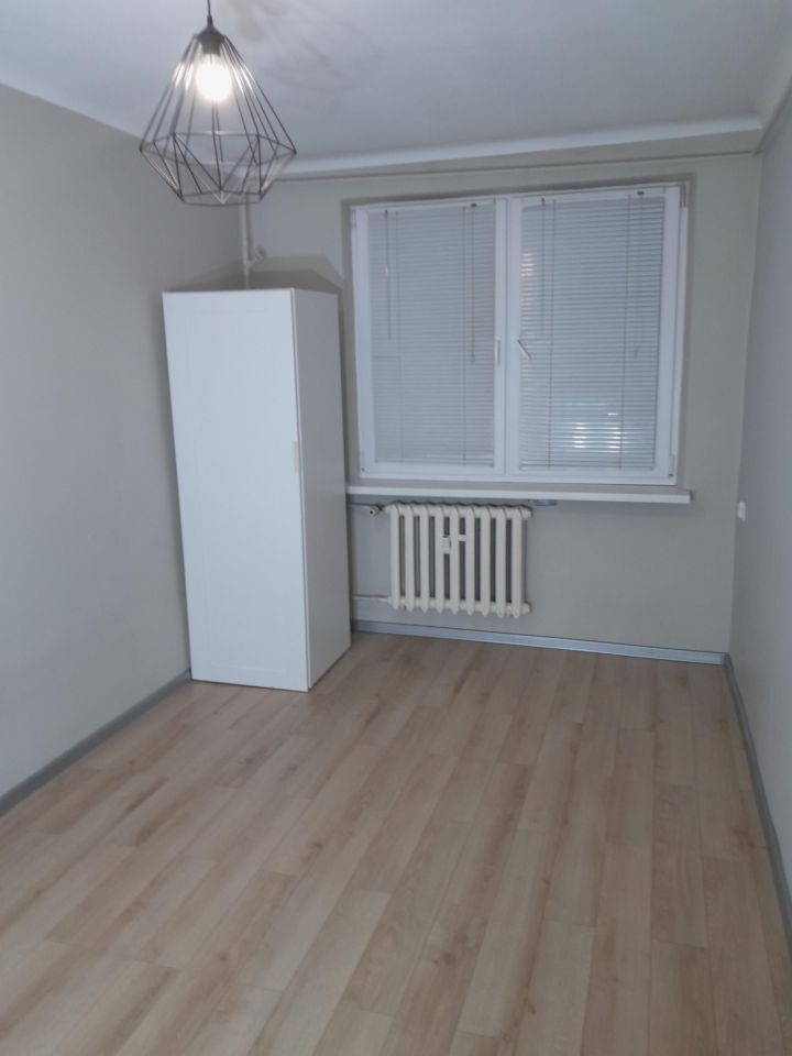 Mieszkanie 4-pokojowe Ostrowiec Świętokrzyski Centrum, ul. Iłżecka. Zdjęcie 3