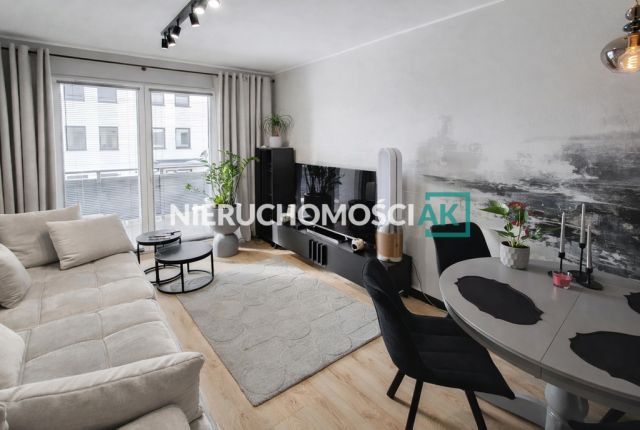 Mieszkanie 3-pokojowe Konin, ul. Erazma Pietrygi. Zdjęcie 2