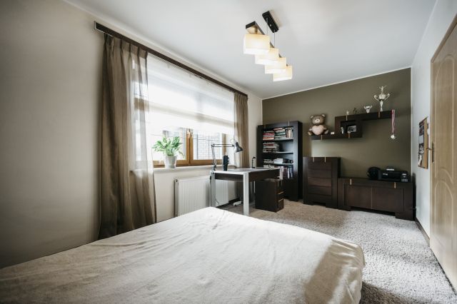 dom wolnostojący, 6 pokoi Zduny. Zdjęcie 41