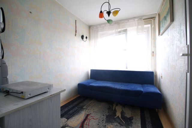 Mieszkanie 4-pokojowe Słupsk, ul. Braci Gierymskich. Zdjęcie 1