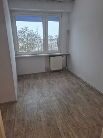 Mieszkanie 4-pokojowe Zgierz, ul. Konstantego Ildefonsa Gałczyńskiego. Zdjęcie 1