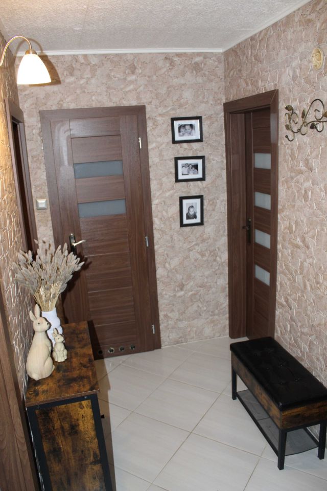 Mieszkanie 3-pokojowe Prudnik, ul. ks. Skowrońskiego. Zdjęcie 3