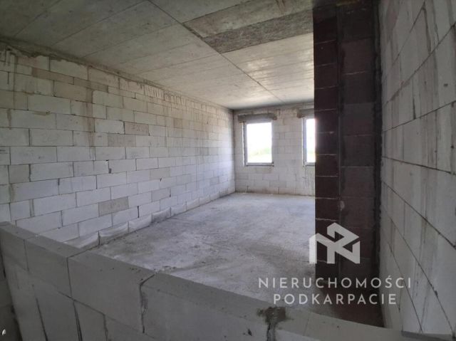 Hala/magazyn Tuszów Narodowy. Zdjęcie 13