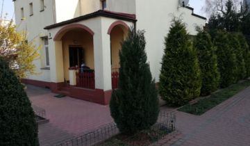 dom wolnostojący, 4 pokoje Ostrowiec Świętokrzyski, ul. Jana Kochanowskiego. Zdjęcie 1