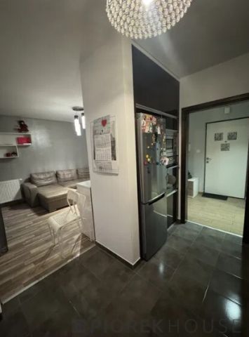 Mieszkanie 3-pokojowe Warszawa Ochota, ul. Bitwy Warszawskiej 1920 r.. Zdjęcie 2