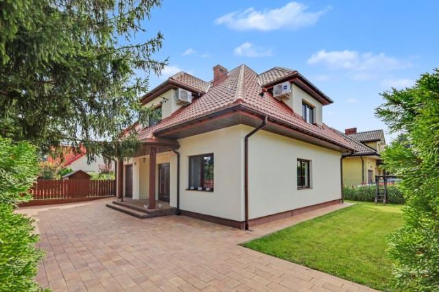 dom wolnostojący, 5 pokoi Wołomin. Zdjęcie 2