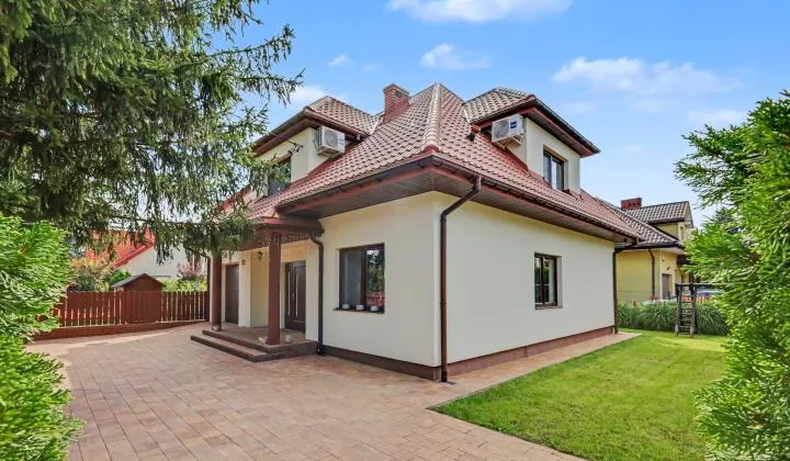 dom wolnostojący, 5 pokoi Wołomin